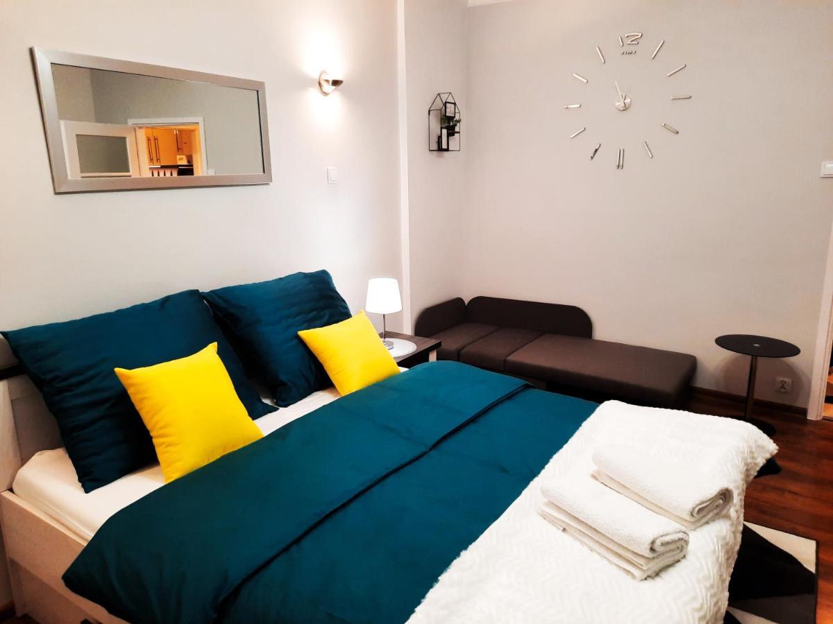 Senate Apartment Krakow Bagian luar foto